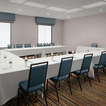 Hampton Inn Haverhill Bagian luar foto