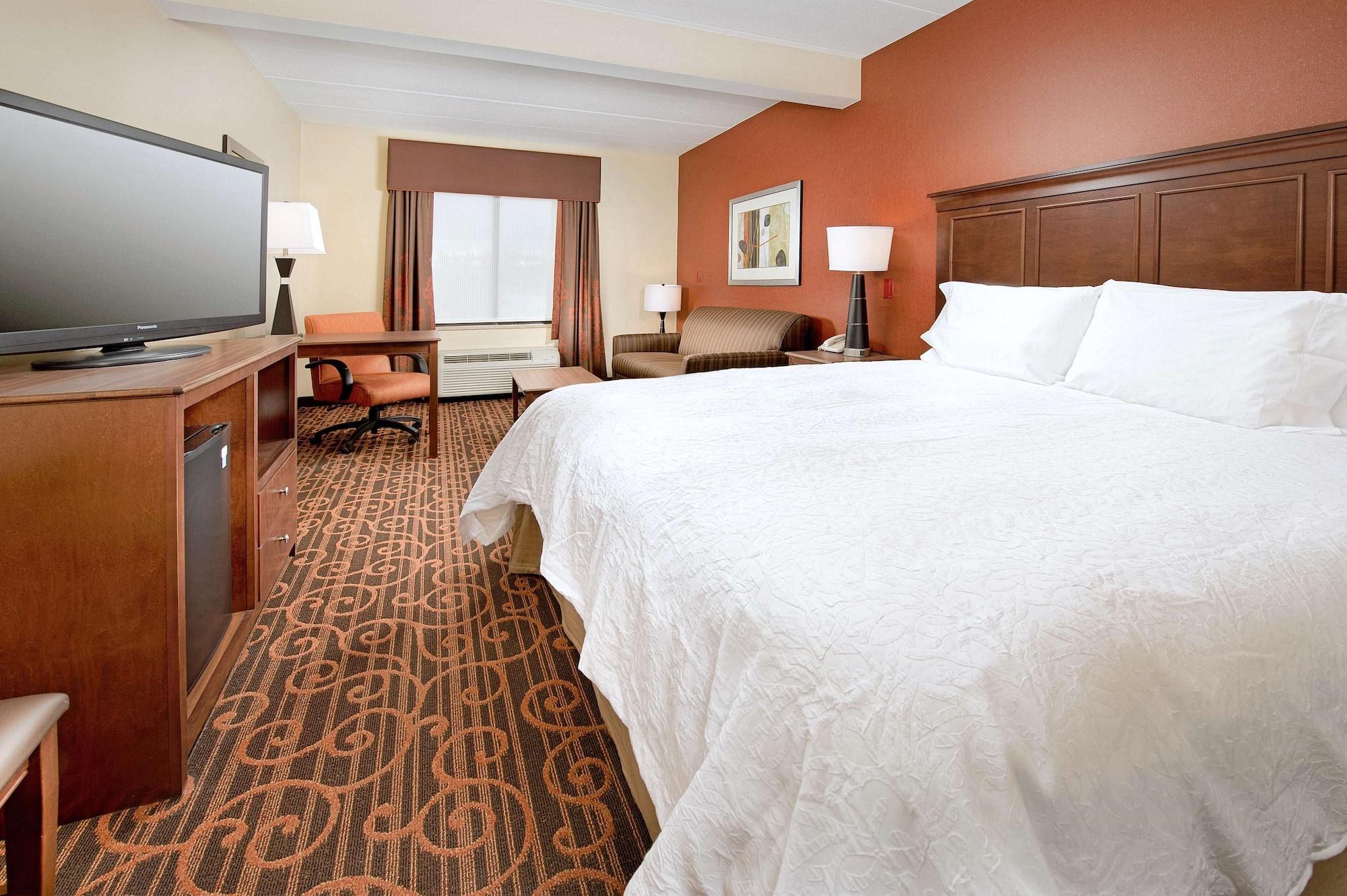 Hampton Inn Haverhill Bagian luar foto