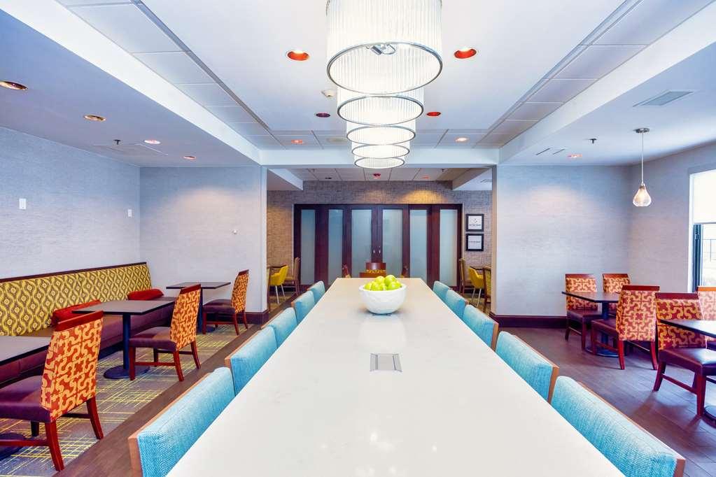 Hampton Inn Haverhill Restoran foto