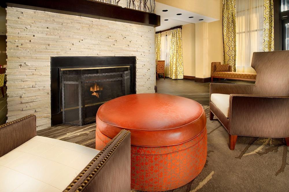Hampton Inn Haverhill Bagian luar foto