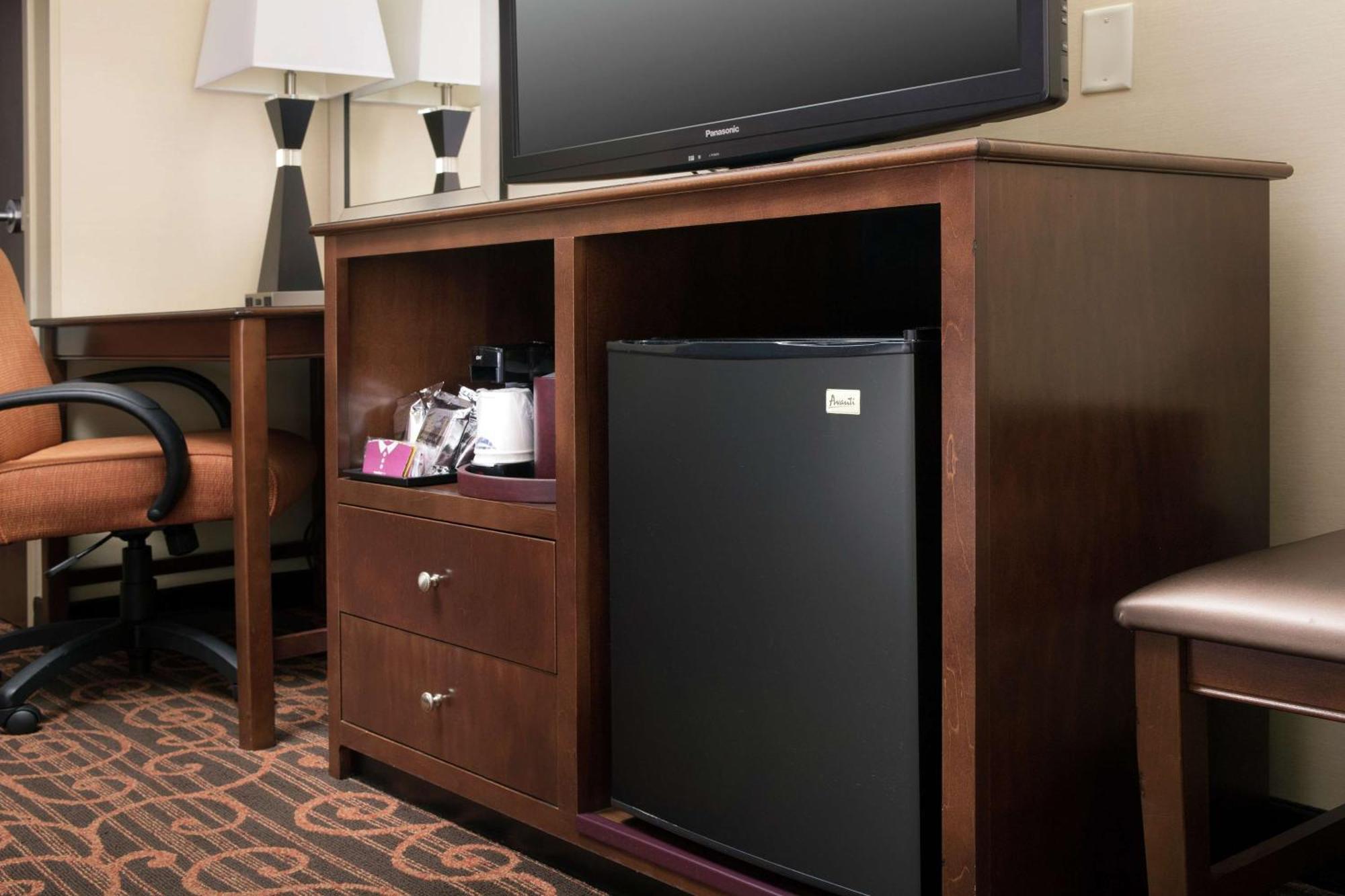Hampton Inn Haverhill Bagian luar foto