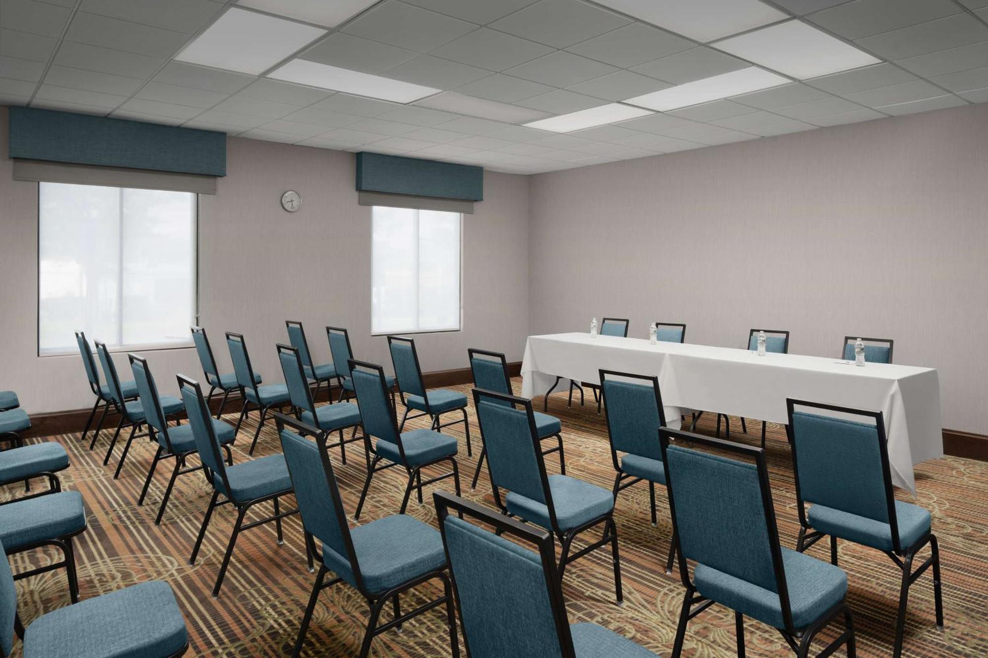 Hampton Inn Haverhill Bagian luar foto