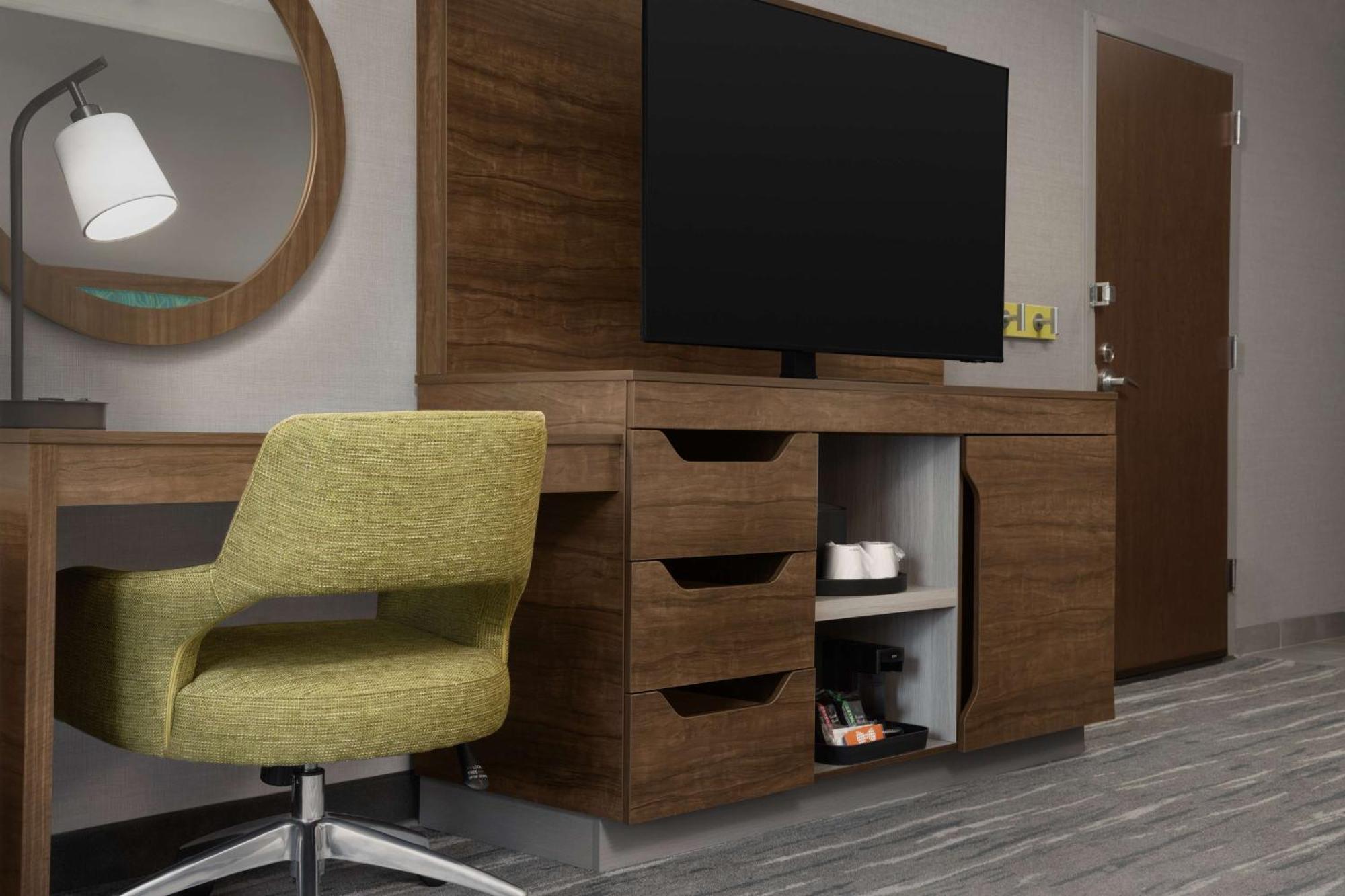 Hampton Inn Haverhill Bagian luar foto