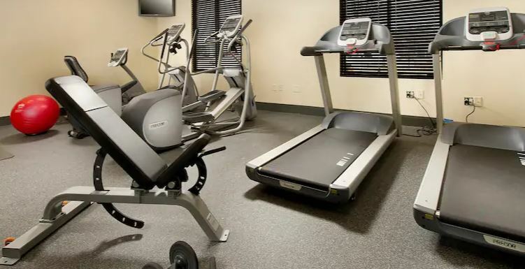 Hampton Inn Haverhill Bagian luar foto