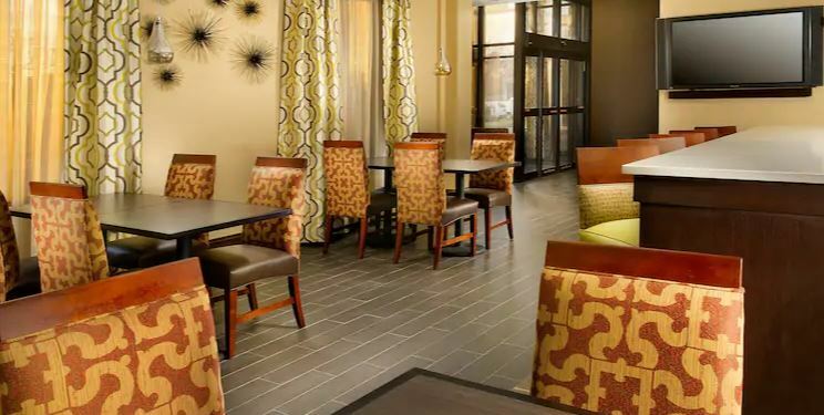 Hampton Inn Haverhill Bagian luar foto