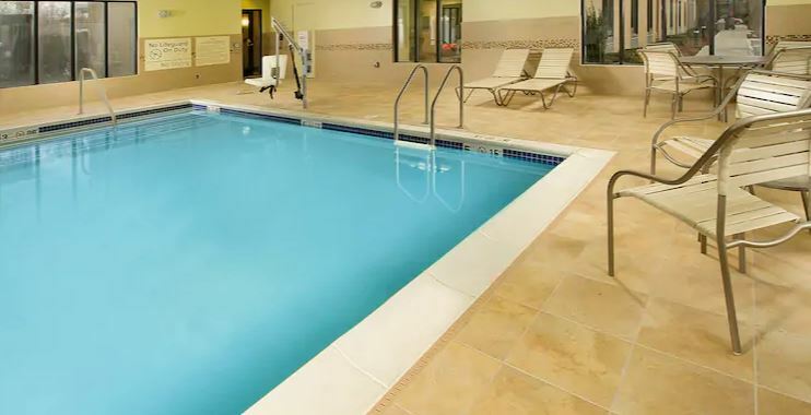 Hampton Inn Haverhill Bagian luar foto